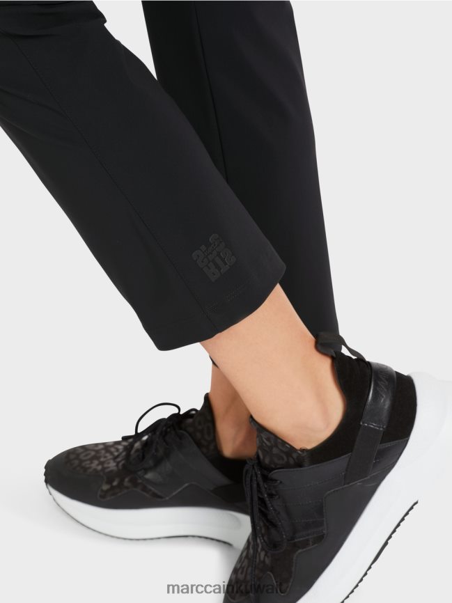 Marc Cain السراويل الضيقة Fengyi مع نير حزام الخصر LVN0D6564 ملابس أسود