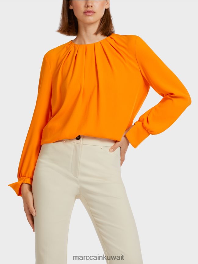 Marc Cain بلوزة على شكل بلوزة مع طيات LVN0D61019 ملابس برتقالي واضح