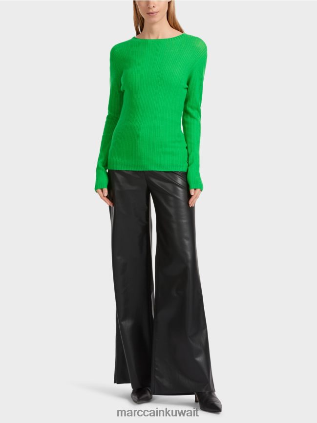 Marc Cain سترة برقبة دائرية "إعادة التفكير معًا". LVN0D61038 ملابس التفاح الأخضر الداكن