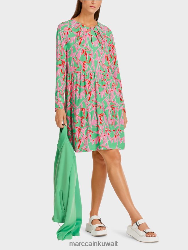 Marc Cain فستان منتفض مع تفاصيل مطوية LVN0D6107 ملابس اليشم مشرق