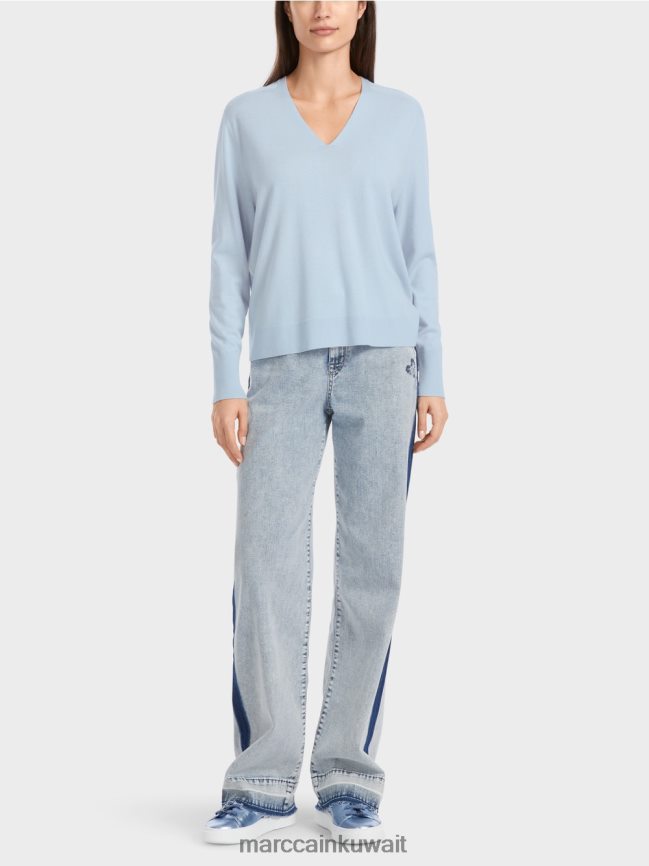 Marc Cain سترة محبوكة "إعادة التفكير معًا". LVN0D61101 ملابس مسحوق ناعم أزرق