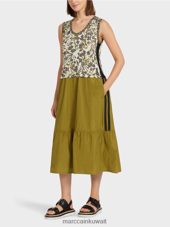 Marc Cain فستان متدرج مع مزيج من الأناقة والمواد LVN0D6113 ملابس كوة ناعمة