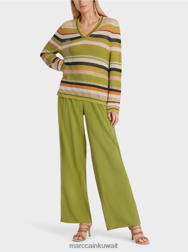 Marc Cain سترة "محبوكة في ألمانيا" LVN0D61147 ملابس زيتوني أخضر عميق