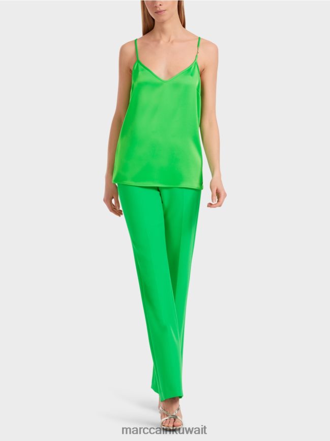 Marc Cain أعلى مع سلسلة نحيلة LVN0D61246 ملابس التفاح الأخضر الداكن