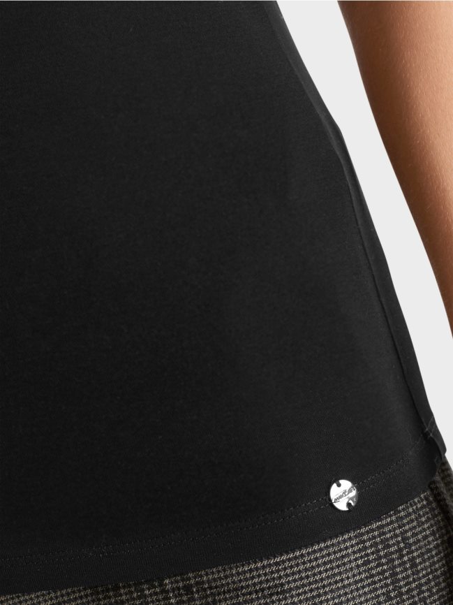 Marc Cain تي شيرت برقبة عالية LVN0D61342 ملابس أسود