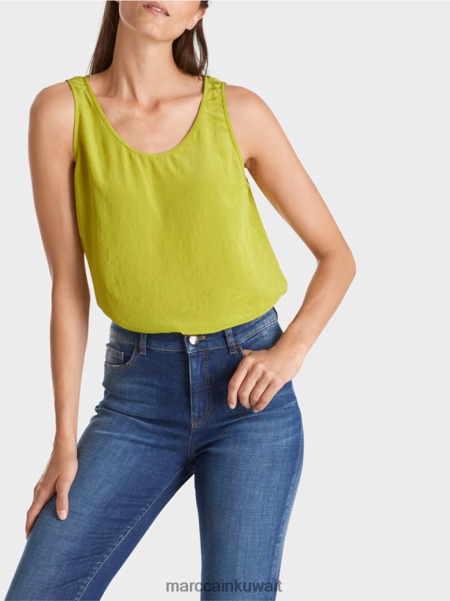 Marc Cain قمة خفيفة الوزن بلا أكمام LVN0D61348 ملابس زيتون أخضر ساطع