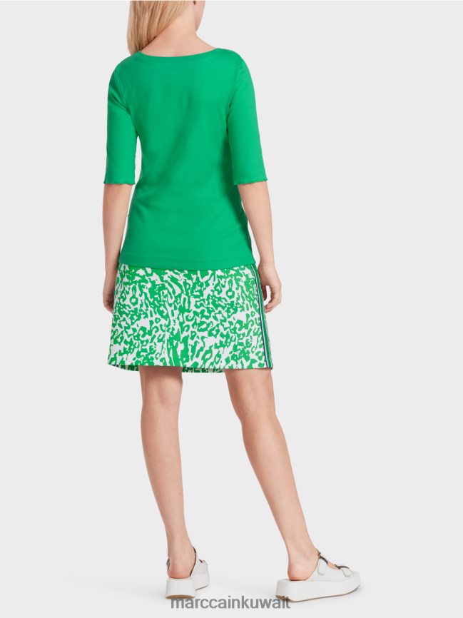 Marc Cain تي شيرت مع ديكوليت أنثوي LVN0D61364 ملابس ورقة ريحان مشرقة