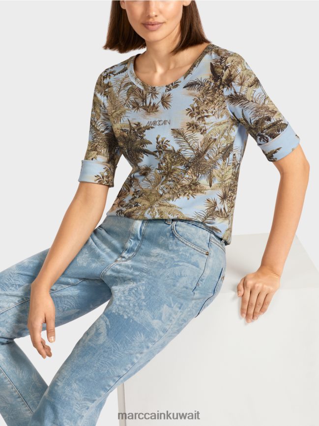 Marc Cain تي شيرت مطبوع بتصميم مضلع ناعم LVN0D61412 ملابس مسحوق أزرق فاتح