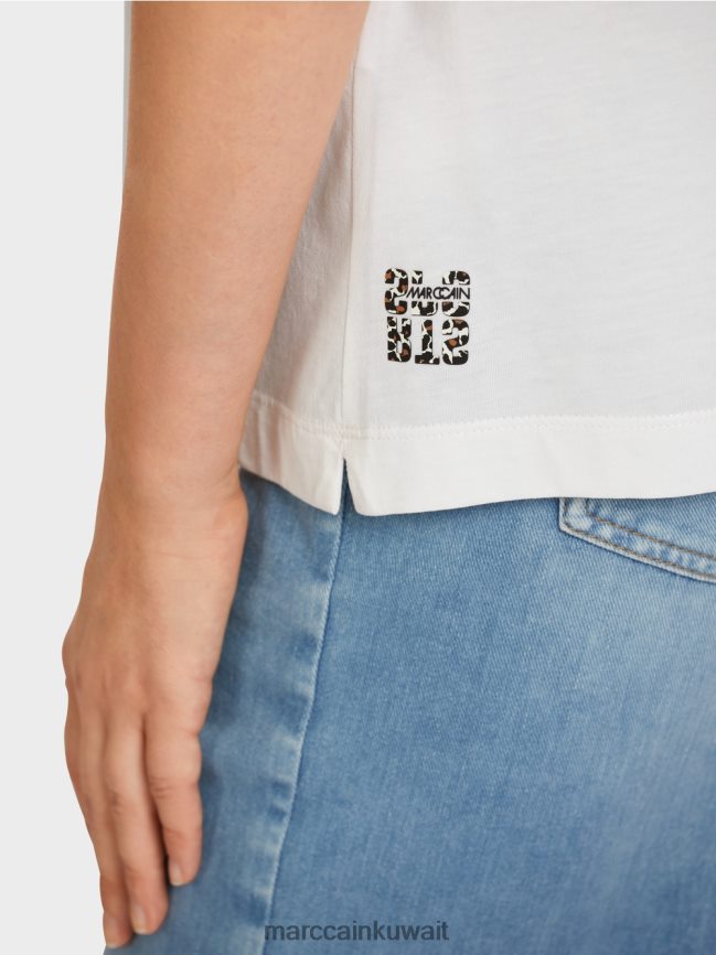 Marc Cain تي شيرت بنقش رأس النمر LVN0D61425 ملابس أبيض مصفر