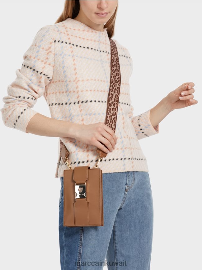 Marc Cain حقيبة كروس على شكل طولي LVN0D61499 ملحق الحلوى الساطعة