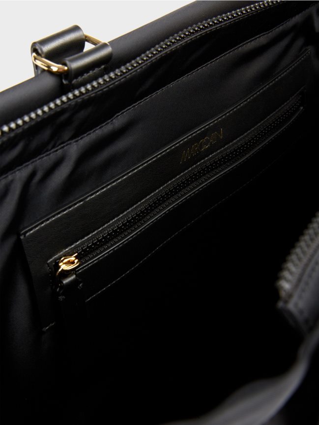 Marc Cain حقيبة بمقبض كروشيه 