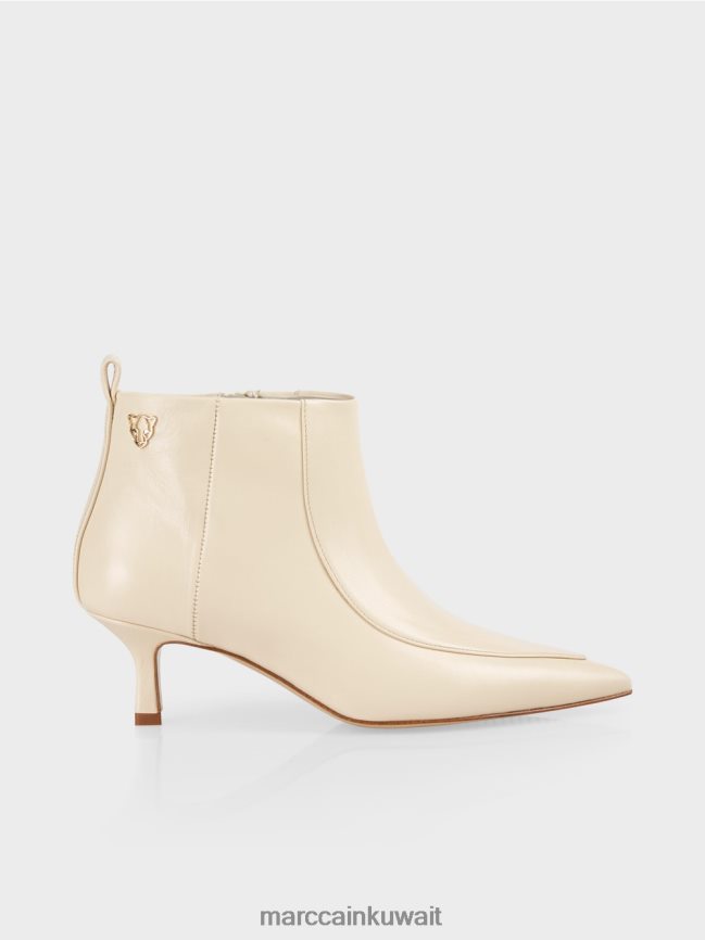 Marc Cain أحذية الكاحل مع اصبع القدم المدببة LVN0D61638 أحذية كريمة