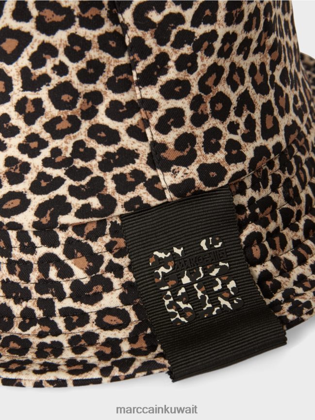Marc Cain قبعة دلو مع طباعة ليو LVN0D61738 ملحق كريم مسحوق