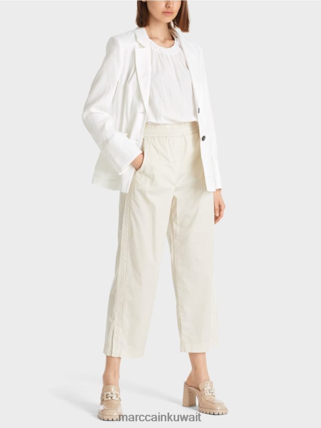 Marc Cain سترة معانقة الشكل مع الكتان LVN0D6183 ملابس أبيض