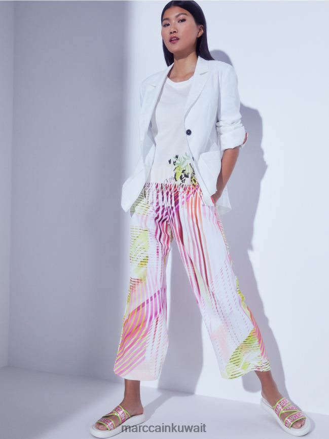 Marc Cain سترة معانقة الشكل مع الكتان LVN0D6183 ملابس أبيض