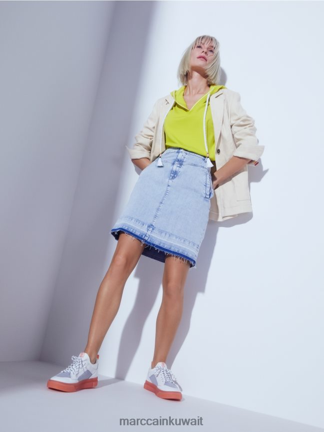 Marc Cain سترة معانقة الشكل مع الكتان LVN0D6184 ملابس الكتان الناعم