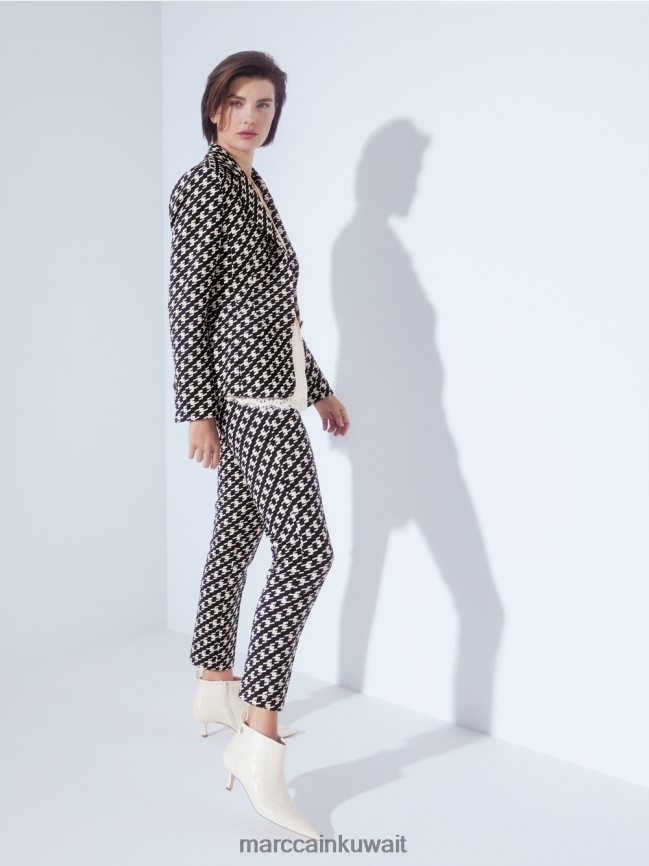 Marc Cain سترة كلاسيكية في منقوشة الراعي LVN0D6205 ملابس أسود