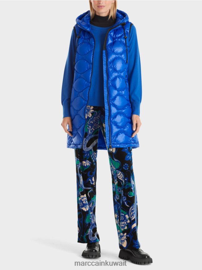 Marc Cain صدرية مبطنة طويلة "إعادة التفكير معًا". LVN0D6219 ملابس الأزرق الملكي الساطع