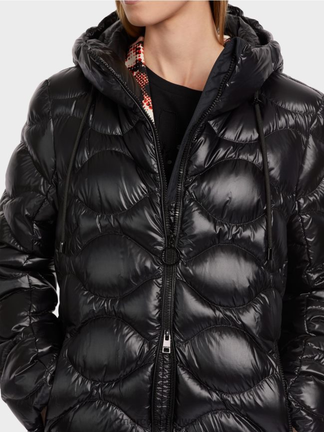 Marc Cain معطف مبطن 