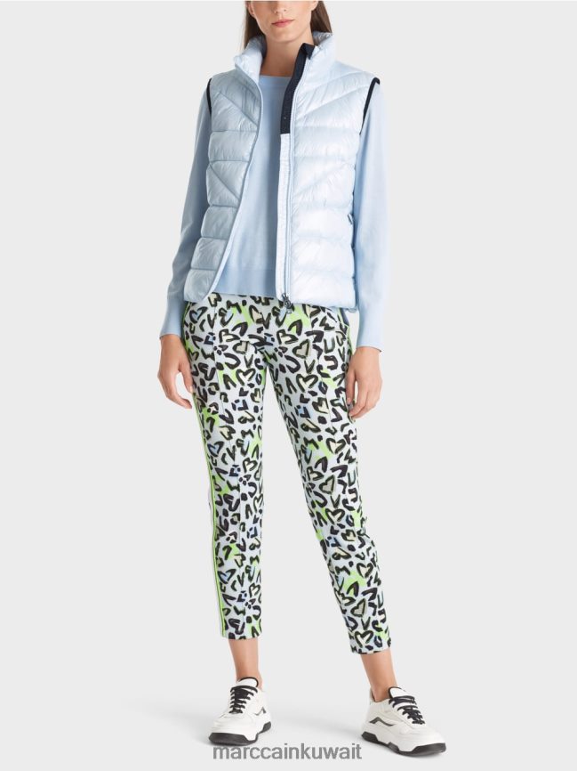 Marc Cain صدرية مبطنة "إعادة التفكير معًا". LVN0D6260 ملابس مسحوق ناعم أزرق