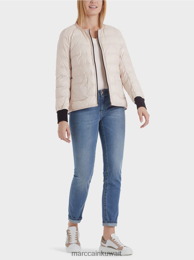 Marc Cain سترة مبطنة في الهواء الطلق LVN0D6302 ملابس اللوز زهر