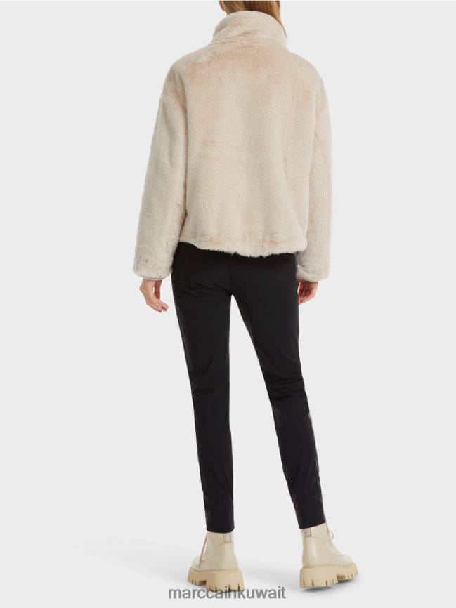 Marc Cain سترة مصنوعة من الفراء المرح LVN0D6316 ملابس حليب اللوز