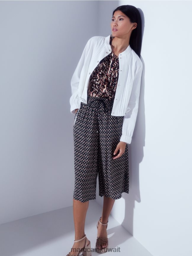 Marc Cain سترة من الكتان مع ياقة واقفة LVN0D6361 ملابس أبيض مصفر