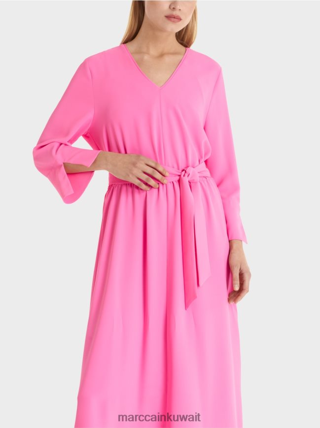 Marc Cain فستان متدفق LVN0D641 ملابس ملمع شفاه