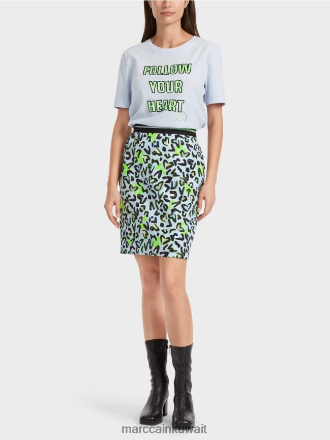 Marc Cain تنورة قصيرة ضيقة مع طباعة الكتابة على الجدران LVN0D6470 ملابس مسحوق ناعم أزرق