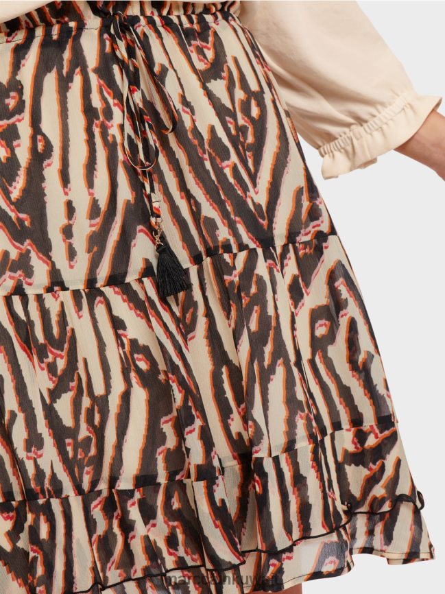 Marc Cain تنورة قصيرة مكشكشة من كريب الفيسكوز LVN0D6477 ملابس أحمر عميق