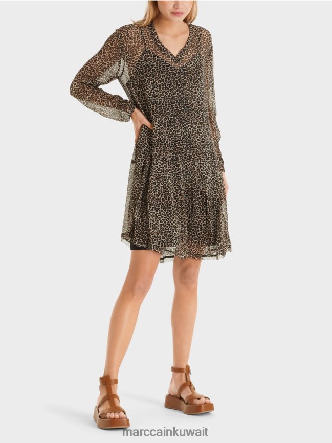 Marc Cain فستان خفيف الوزن من كريب الفيسكوز LVN0D648 ملابس كريم مسحوق