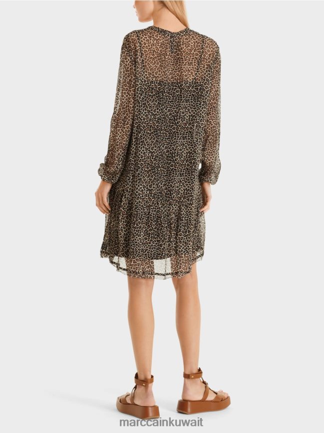 Marc Cain فستان خفيف الوزن من كريب الفيسكوز LVN0D648 ملابس كريم مسحوق