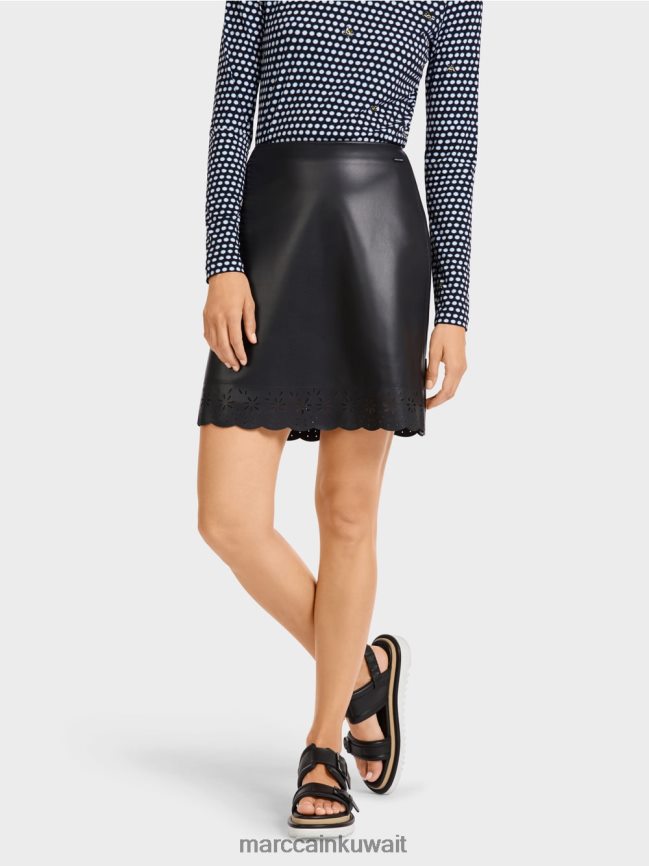 Marc Cain تنورة قصيرة واسعة من الجلد الصناعي LVN0D6506 ملابس أسود