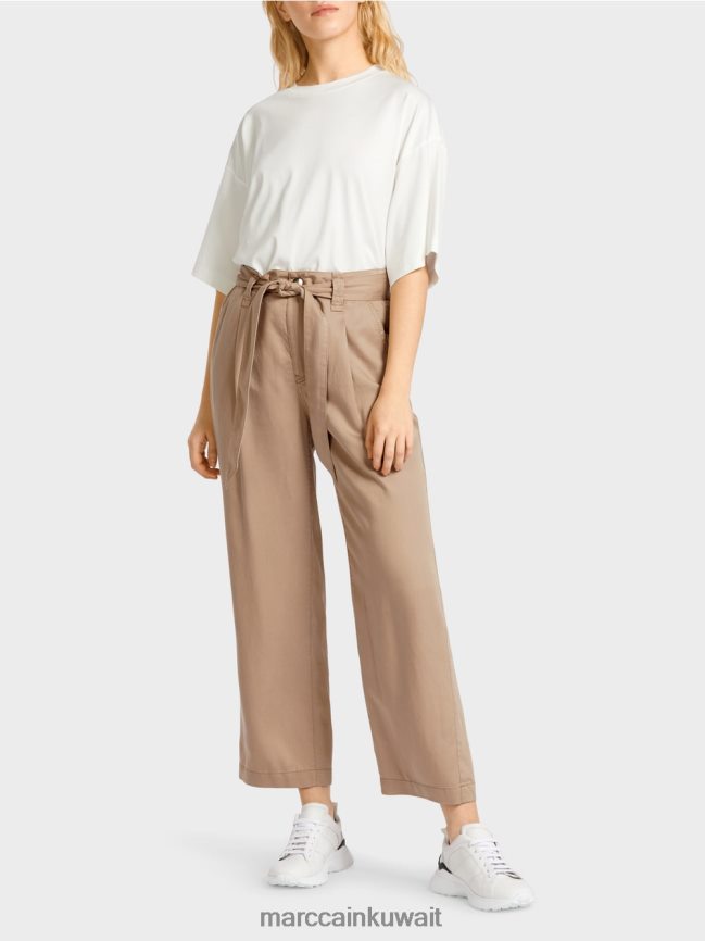 Marc Cain سروال ويليري "إعادة التفكير معًا". LVN0D6680 ملابس الرمال العميقة