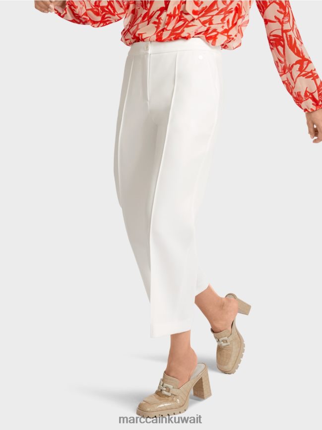 Marc Cain بنطلون مع تجعد مضغوط بخياطة علوية LVN0D6699 ملابس أبيض مصفر