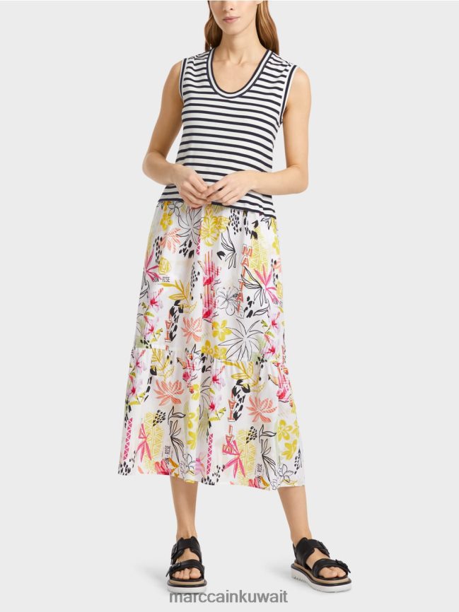 Marc Cain اللباس في مزيج من الأنماط LVN0D672 ملابس ليميد خفيف