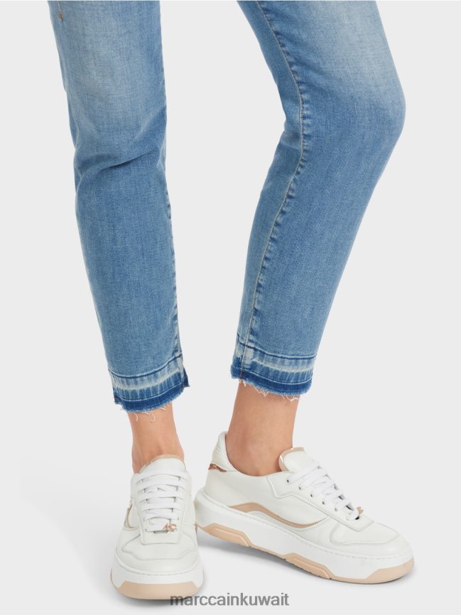 Marc Cain جينز سيليا بخمسة جيوب مع تأثيرات مستعملة LVN0D6750 ملابس خمر أزرق