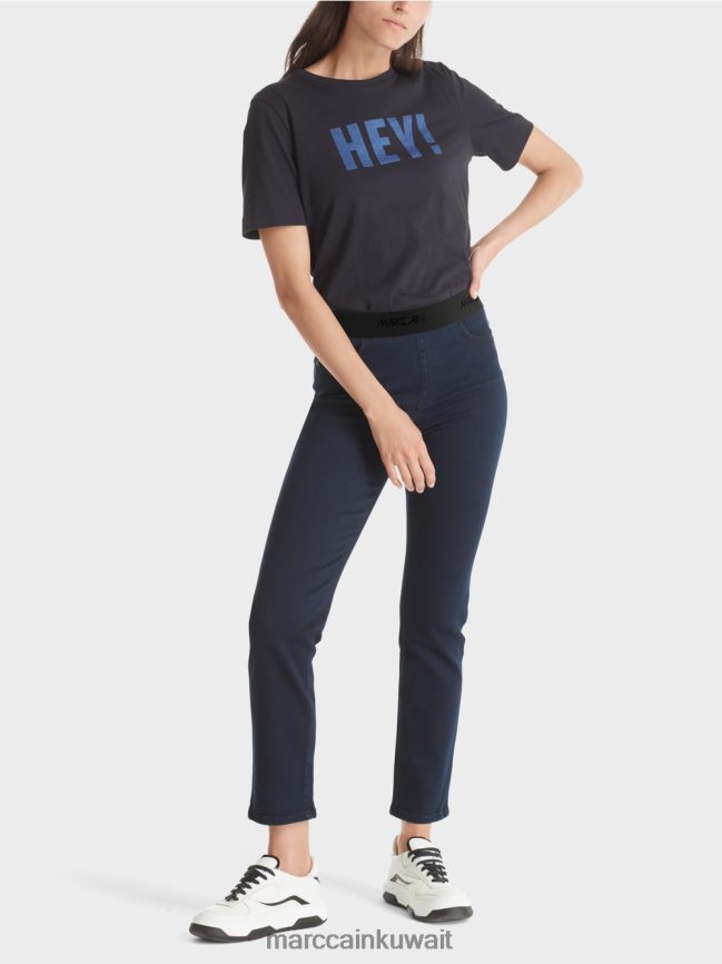 Marc Cain جينز سيينا "نعيد التفكير معًا". LVN0D6760 ملابس منتصف الليل الأزرق