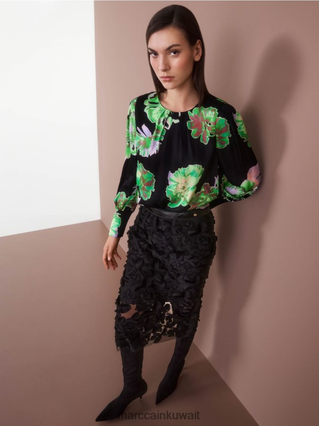 Marc Cain بلوزة ذات رقبة دائرية مطوية LVN0D6845 ملابس أسود