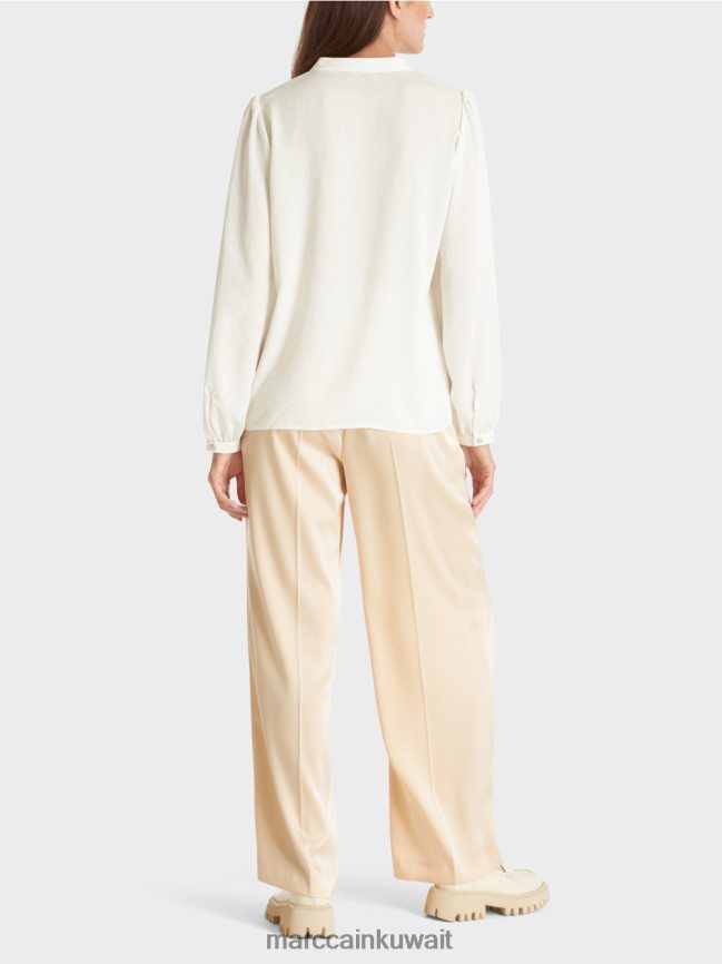 Marc Cain بلوزة بتفاصيل أنثوية LVN0D6862 ملابس أبيض مصفر