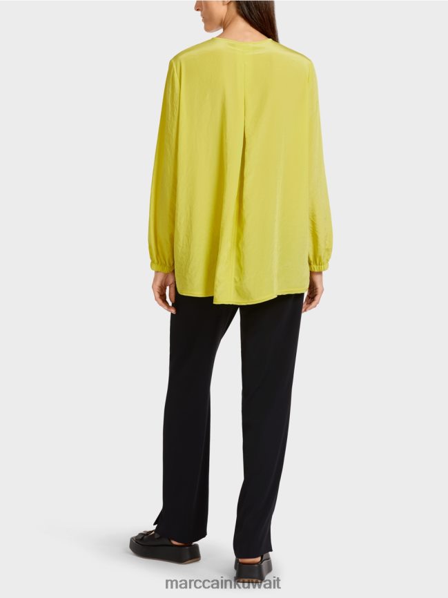 Marc Cain بلوزة خفيفة الوزن على شكل بلوزة LVN0D6988 ملابس الكبريت الأخضر