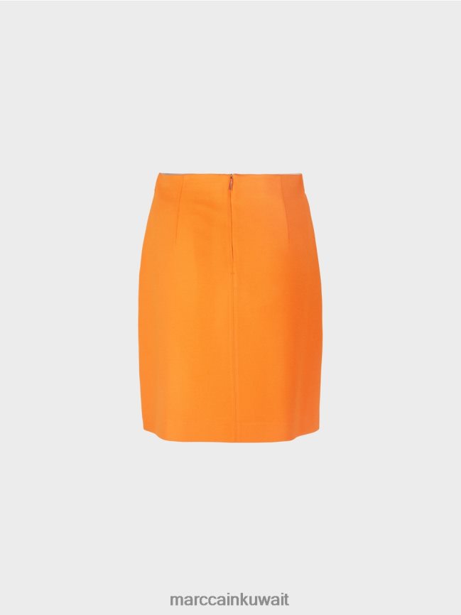 Marc Cain تنورة بقصة ضيقة مع سلسلة MC مزخرفة LVN0D6512 ملابس برتقالي واضح