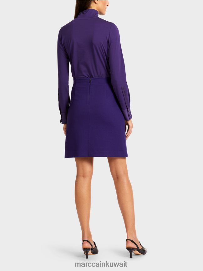 Marc Cain تنورة بقصة ضيقة مع سلسلة MC مزخرفة LVN0D6514 ملابس ملكي الأرجواني