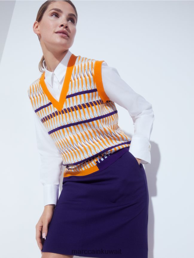 Marc Cain تنورة بقصة ضيقة مع سلسلة MC مزخرفة LVN0D6514 ملابس ملكي الأرجواني