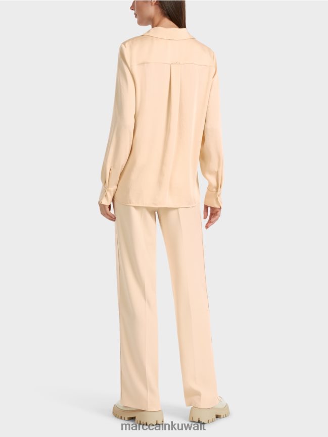 Marc Cain بلوزة قميص كلاسيكية بياقة على شكل حرف V LVN0D6856 ملابس كريم غامق