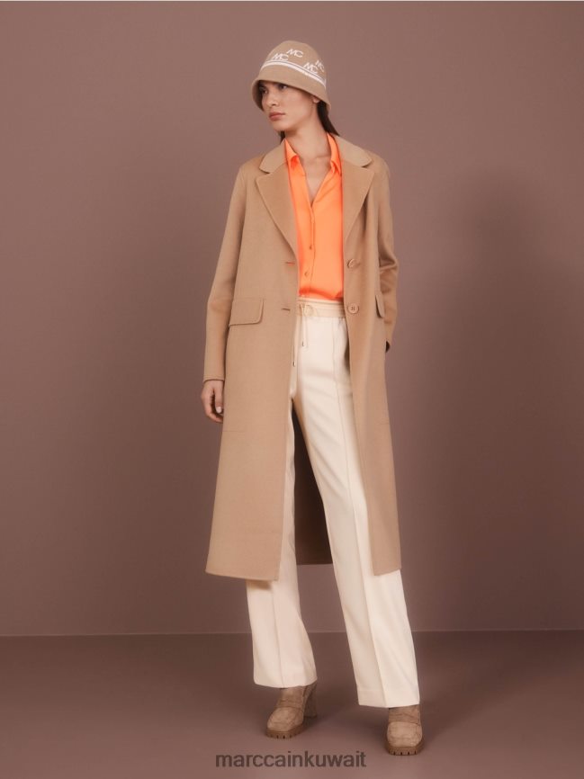 Marc Cain بلوزة قميص كلاسيكية بياقة على شكل حرف V LVN0D6861 ملابس المرجان المشرق