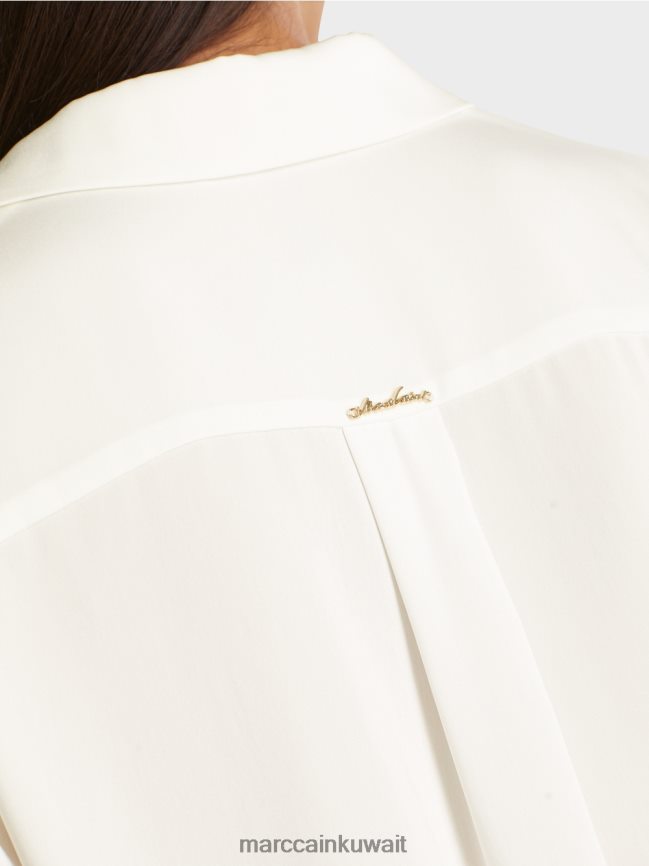 Marc Cain بلوزة قميص كلاسيكية بياقة على شكل حرف V LVN0D6884 ملابس أبيض مصفر