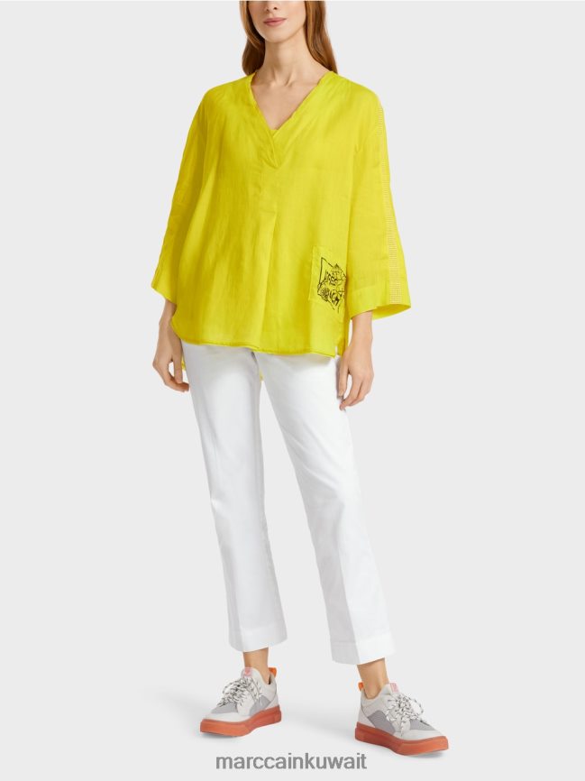 Marc Cain بلوزة مزينة بعبارة "apres beach". LVN0D6934 ملابس ليميد خفيف